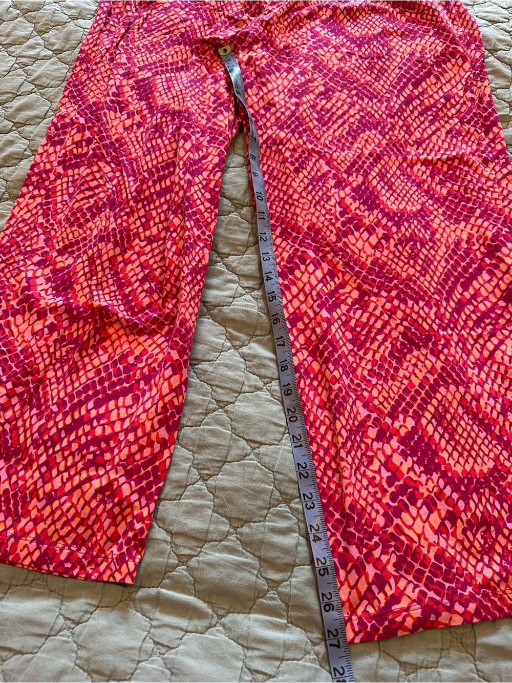 Pink Patterned Cropped Wide-Leg Pants - Picture 3 of 4